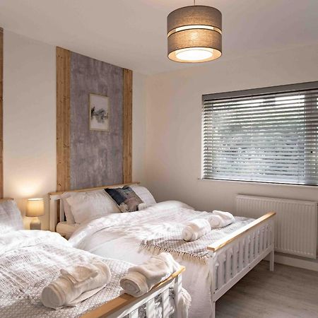 Cross Lane Cottage Pudsey Bagian luar foto