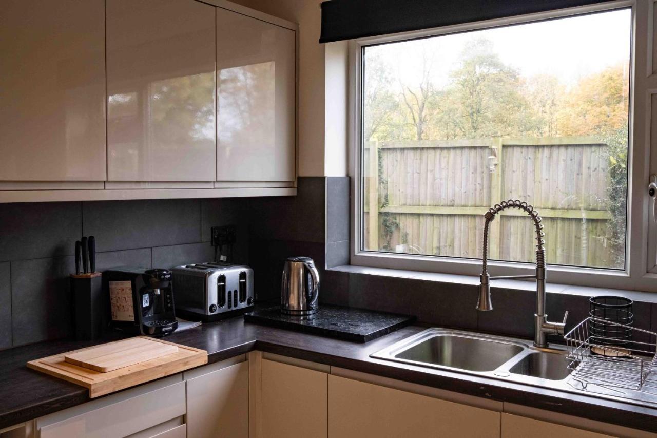 Cross Lane Cottage Pudsey Bagian luar foto