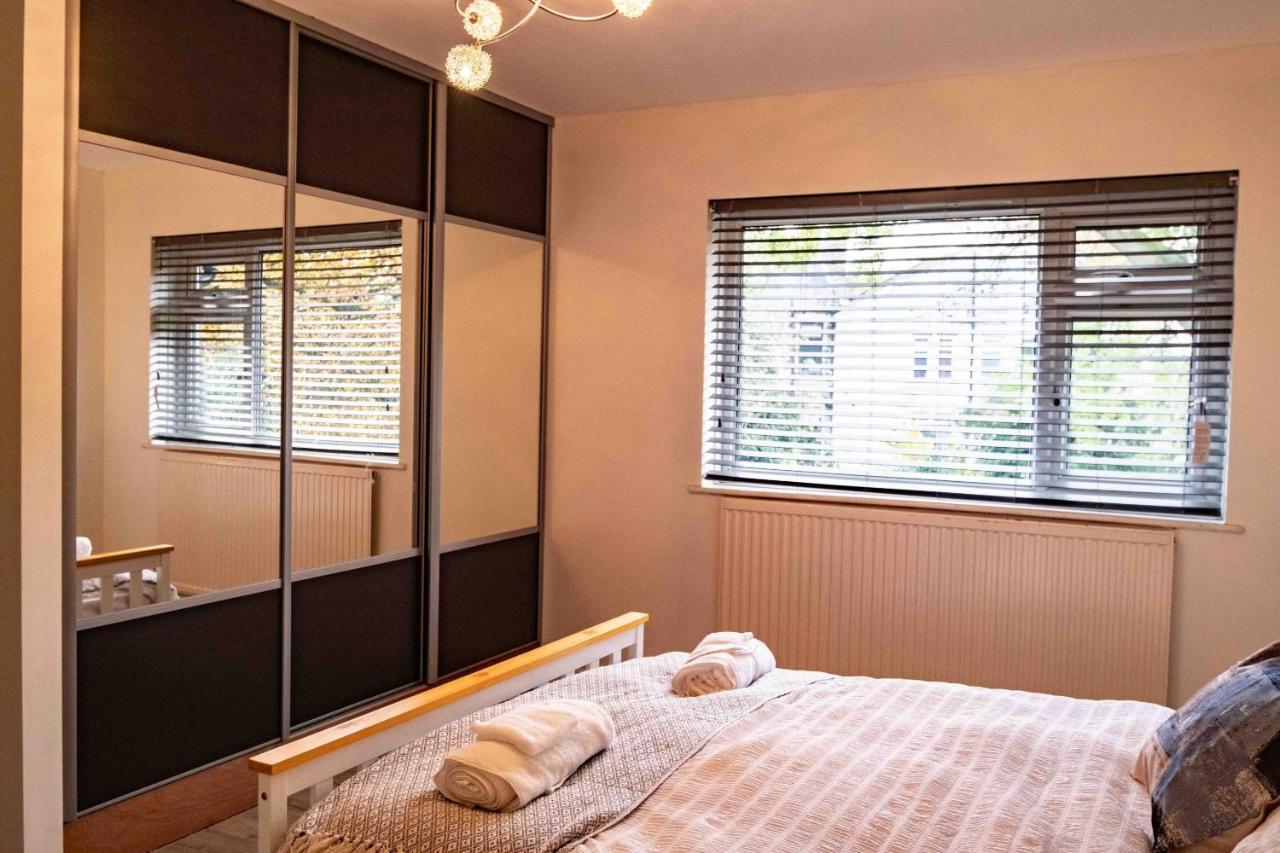 Cross Lane Cottage Pudsey Bagian luar foto
