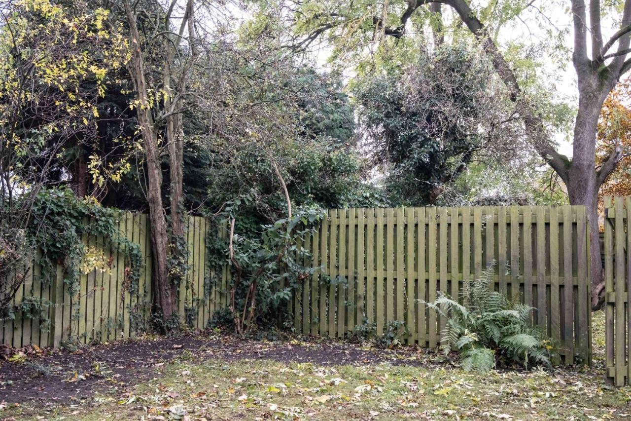 Cross Lane Cottage Pudsey Bagian luar foto