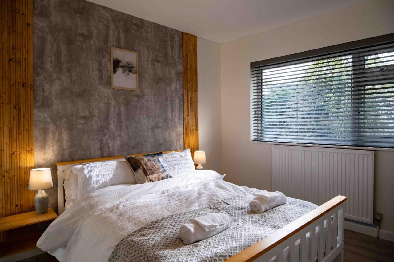 Cross Lane Cottage Pudsey Bagian luar foto
