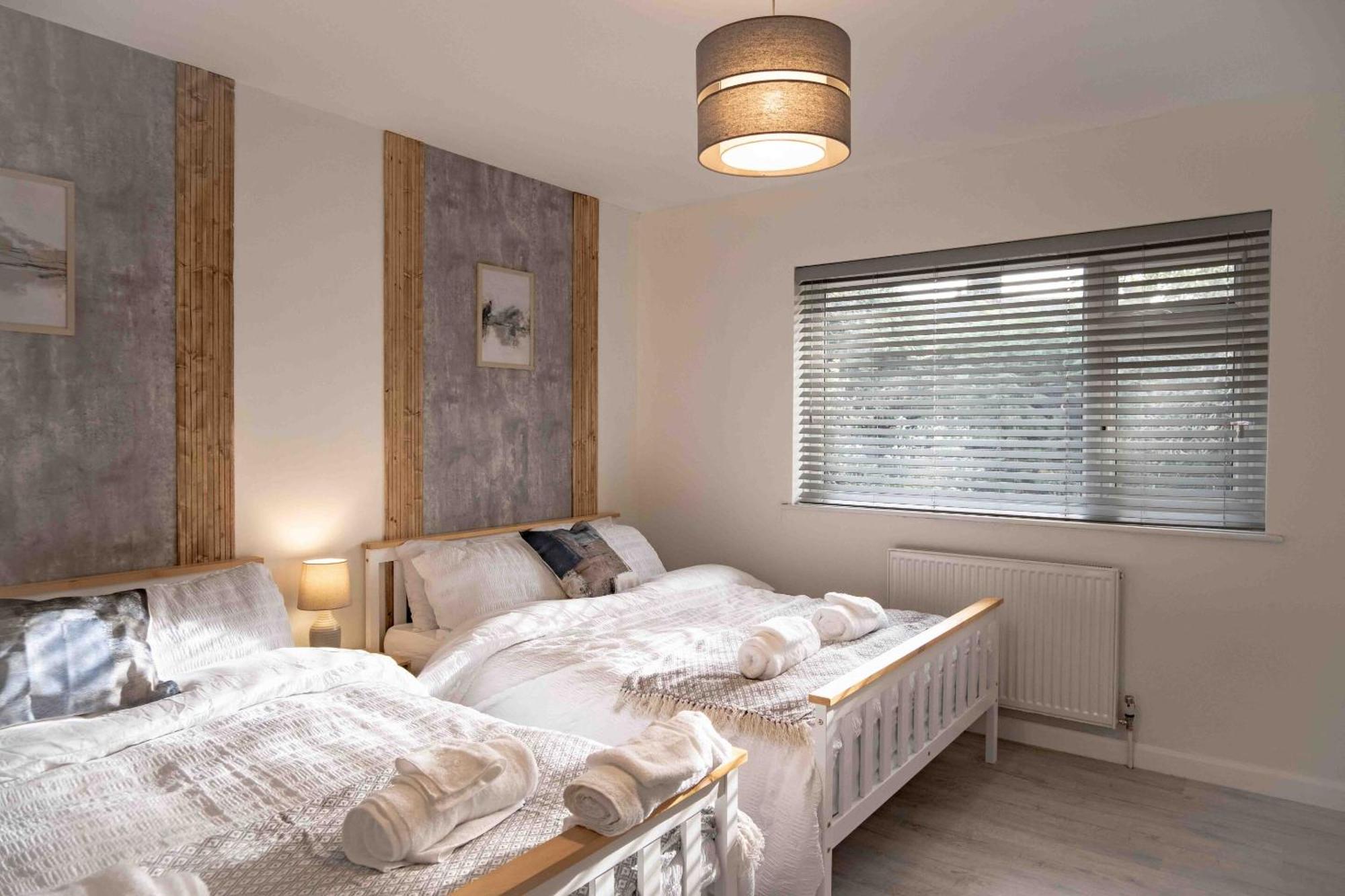 Cross Lane Cottage Pudsey Bagian luar foto