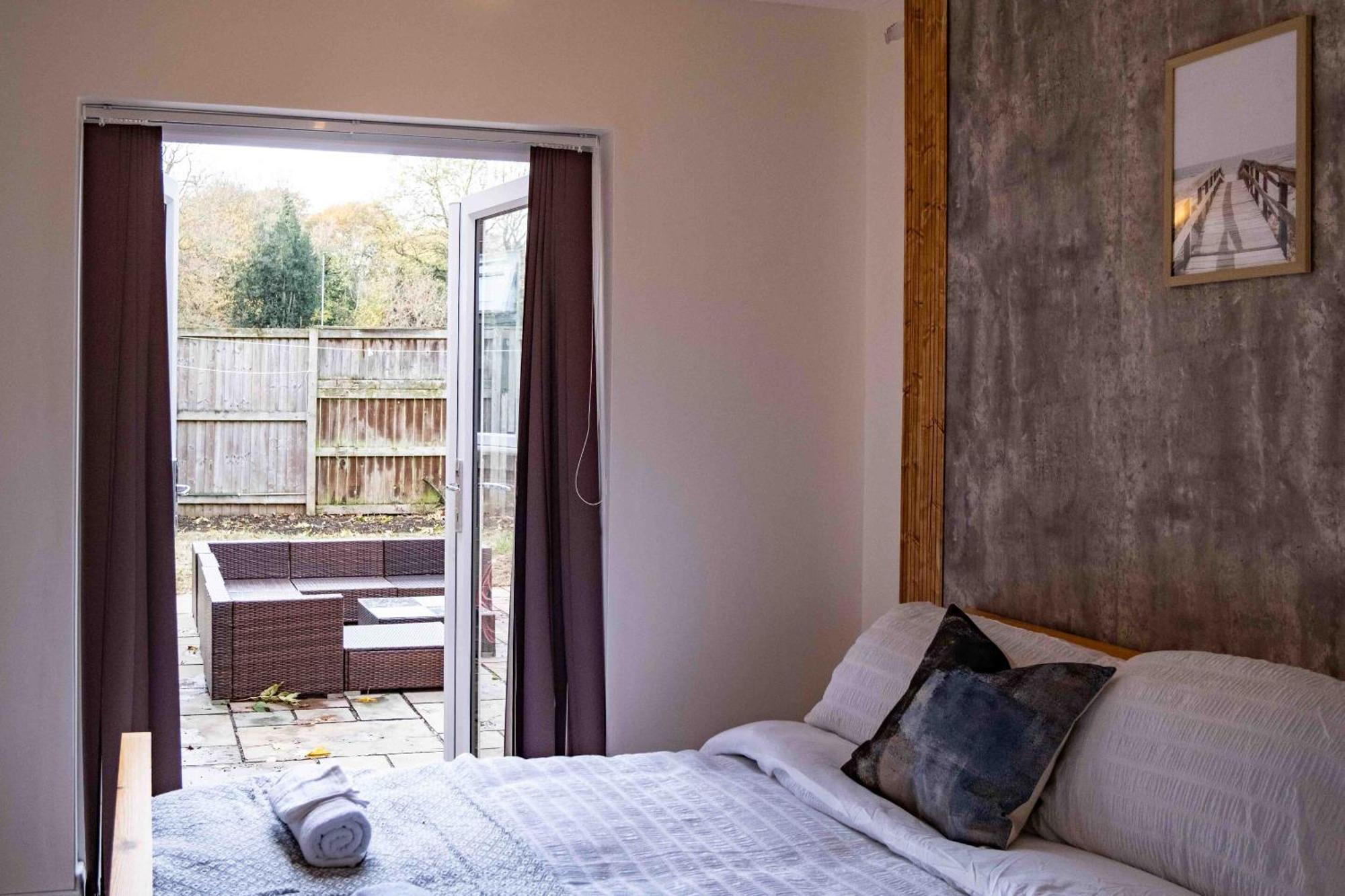 Cross Lane Cottage Pudsey Bagian luar foto
