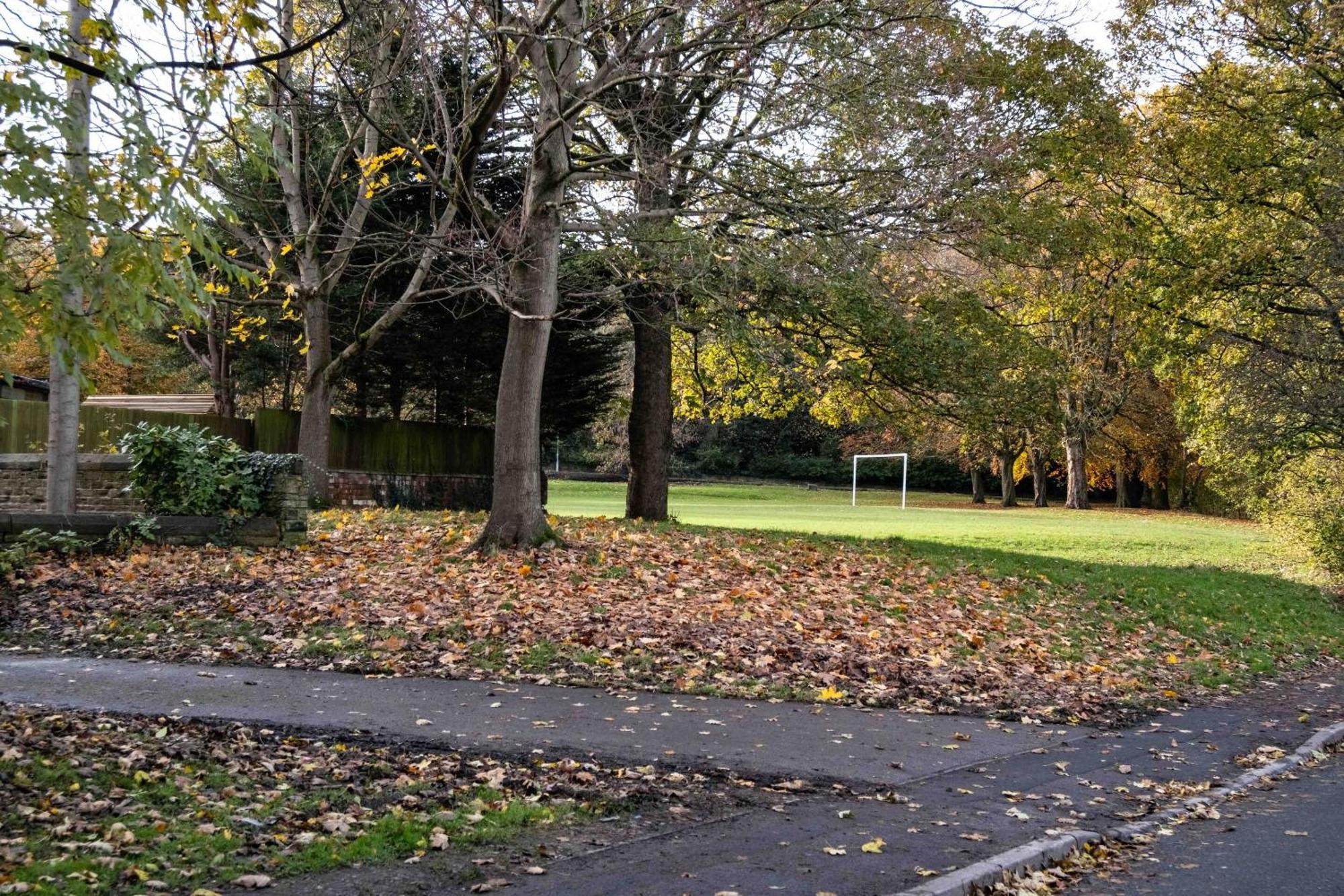 Cross Lane Cottage Pudsey Bagian luar foto
